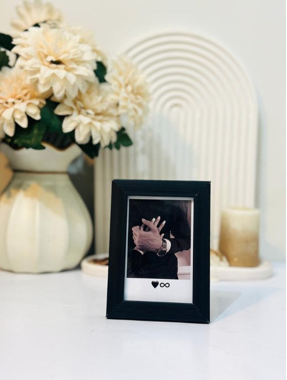 POLAROID FRAME (CUSTOMIZABLE)